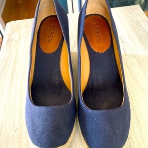 Navy heels